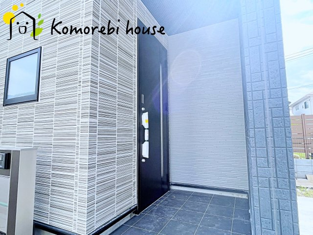 北本市中丸7丁目　新築一戸建て　ブルーミングガーデン　11の玄関|26.7.30　撮影済み