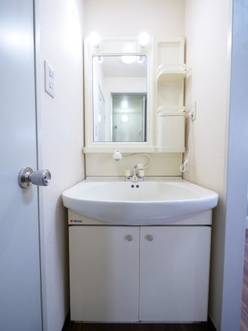 ディアスＵⅠの洗面所|※写真は別の部屋のものです。