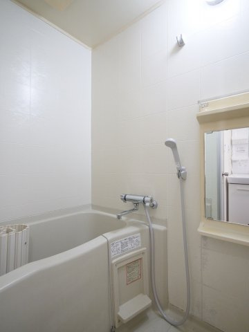 ディアスＵⅠの浴室|※写真は別の部屋のものです。