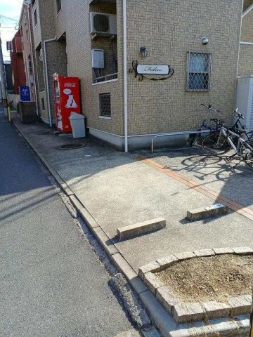 Feliceの駐車場