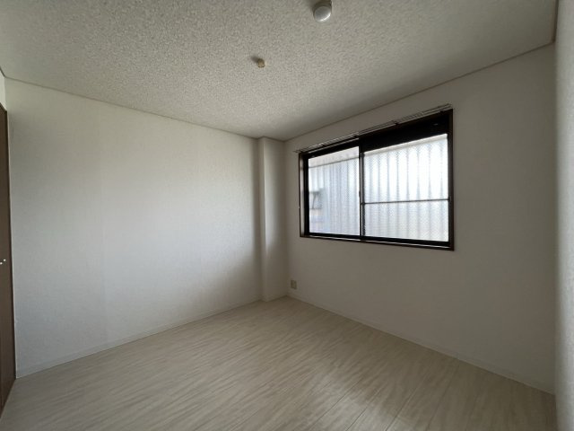 グローリア壱番館の寝室