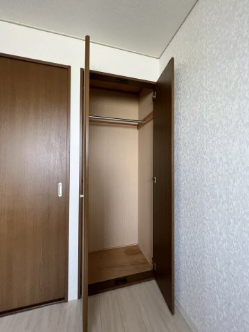グローリア壱番館の収納