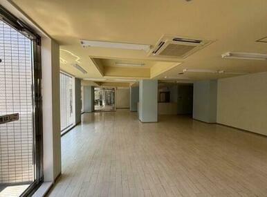 ポートタワー山下町の内装