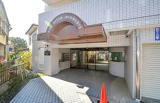 オークヒルズ相武台のエントランス