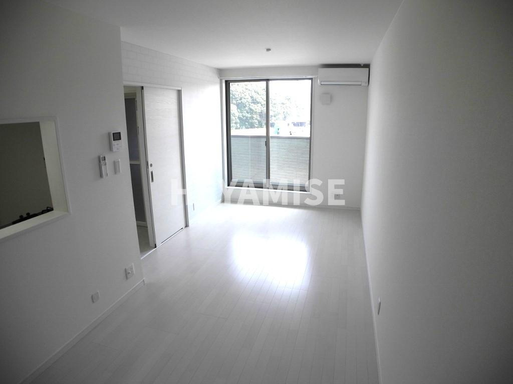 MODERN PALAZZO 諫早Luceの居間・リビング