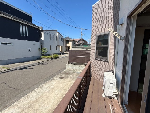 八本松２丁目貸家の駐車場