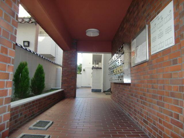 甲南六甲ハイムのロビー