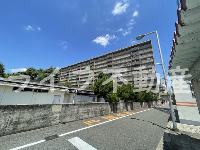 八戸ノ里グランドマンションA棟の外観|物件の外観です