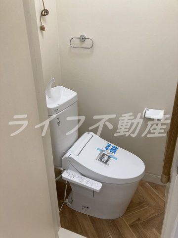 八戸ノ里グランドマンションA棟のトイレ|コンパクトで使いやすいトイレです