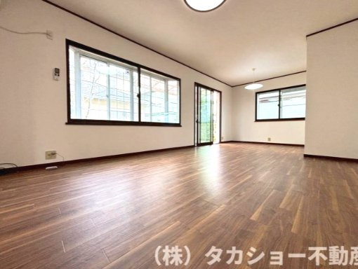 【居間・リビング】 | 市原市泉台4丁目　中古戸建