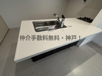 【キッチン】 | 神戸市垂水区西舞子9丁目　新築戸建1号棟　仲介手数料無料！ | キッチンです