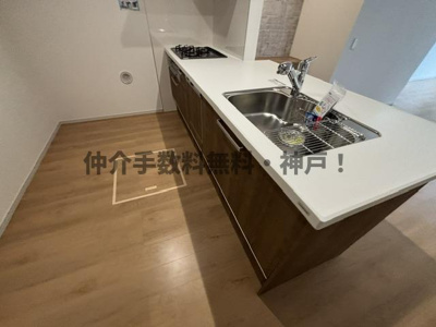 【キッチン】 | 神戸市垂水区西舞子9丁目　新築戸建2号棟　仲介手数料無料！ | 使いやすいキッチンです