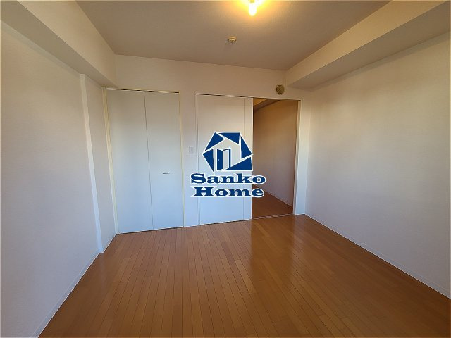 パークキューブ上野の寝室