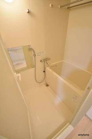 ヴィレッジ蔵人 仲介手数料無料の浴室