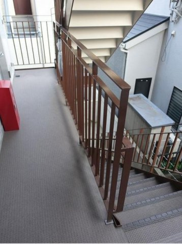 Ｍ　stageのその他共用部分|階段☆