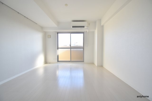 MDI.J Esaka Court　仲介手数料無料の洋室