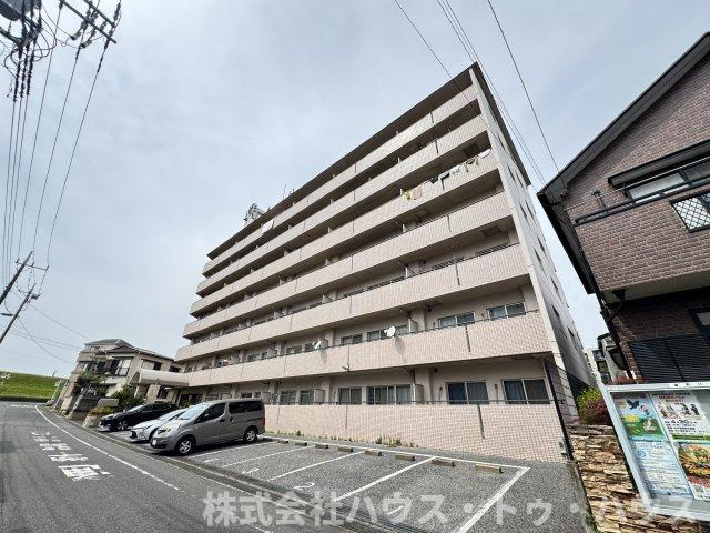 グランピニエール松戸のエントランス