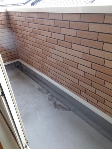 【バルコニー】