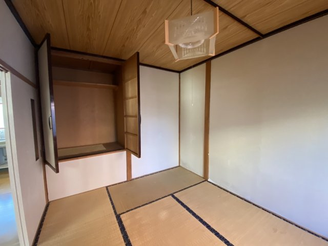 愛国西3丁目17借家の内装