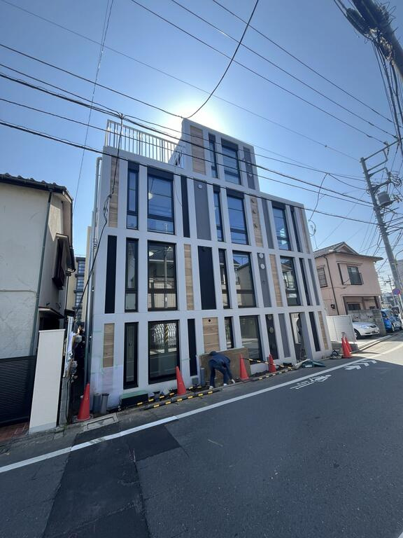 ＳＴＲＩＰＥＳ　豪徳寺