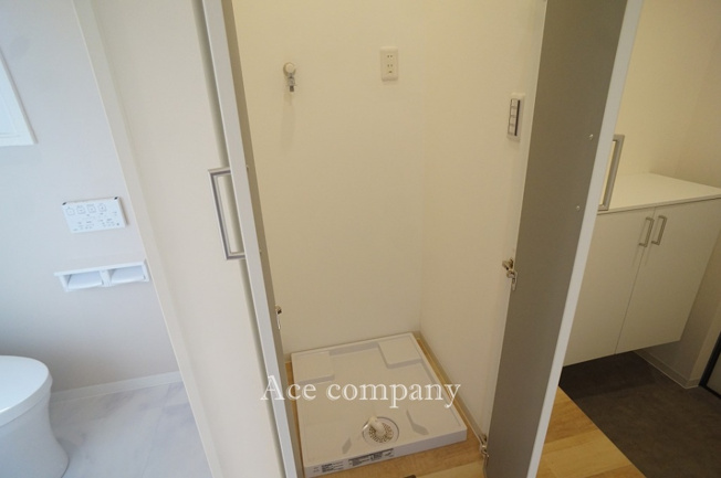 【ランドリースペース】 | 八尾市萱振町3丁目 | 洗濯パン＆水栓新調です☆