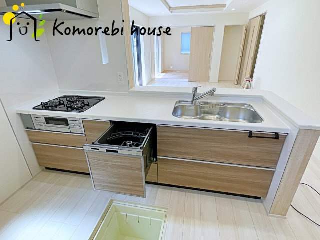 上尾市小泉　3期　新築一戸建て　ブルーミングガーデン　01のキッチン|使いやすいキッチンです