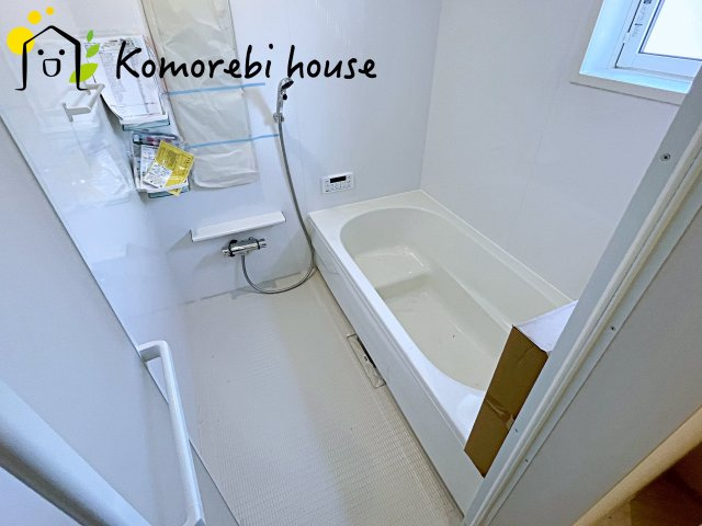 上尾市小泉　3期　新築一戸建て　ブルーミングガーデン　01の浴室|きれいなお風呂です