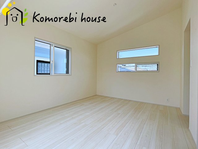 上尾市小泉　3期　新築一戸建て　ブルーミングガーデン　01の寝室|使い勝手のいい寝室です