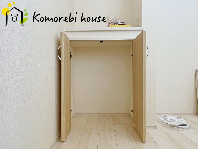 上尾市小泉　3期　新築一戸建て　ブルーミングガーデン　01の収納|便利な収納スペースです