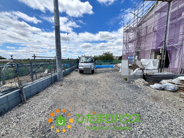 加須花崎　新築一戸建て　03　リーブルガーデンの前面道路含む現地写真|2026/5/12　撮影