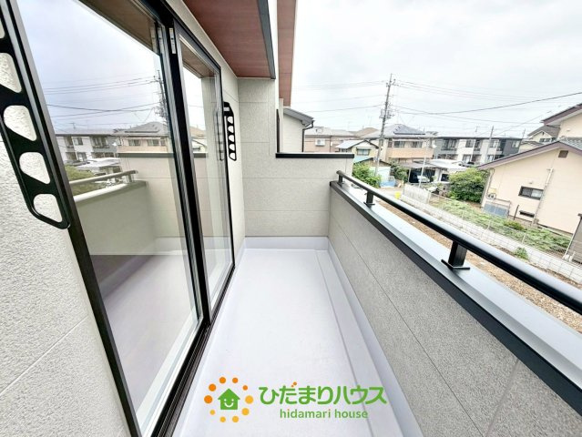 加須花崎　新築一戸建て　02　リーブルガーデンのバルコニー