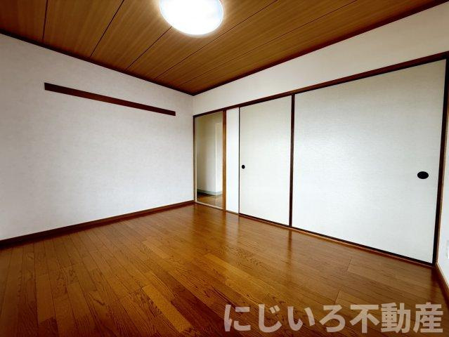 見能林ハイツの居間・リビング