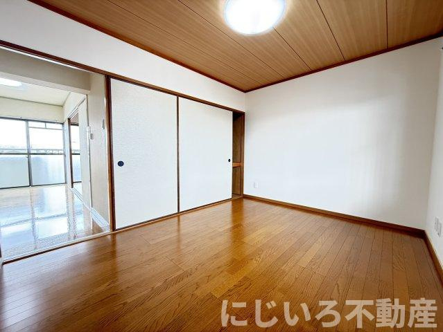 見能林ハイツの居間・リビング