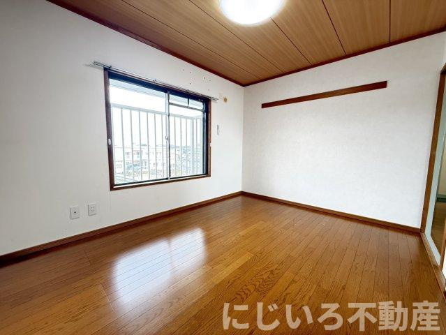 見能林ハイツの寝室