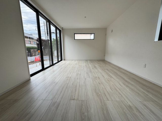 狭山市北入曽新築戸建の居間・リビング