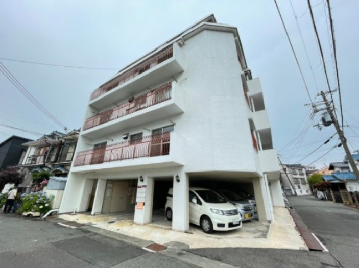 シャトレイユの外観