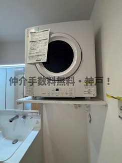 【ランドリースペース】 | 神戸市須磨区関守町3丁目　新築戸建　仲介手数料無料！ | 衣類乾燥機付き