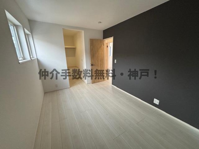 【洋室】 | 神戸市須磨区関守町3丁目　新築戸建　仲介手数料無料！ | 広々とした洋室です