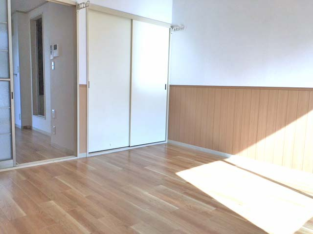 ビーフリーＡ棟の居間・リビング