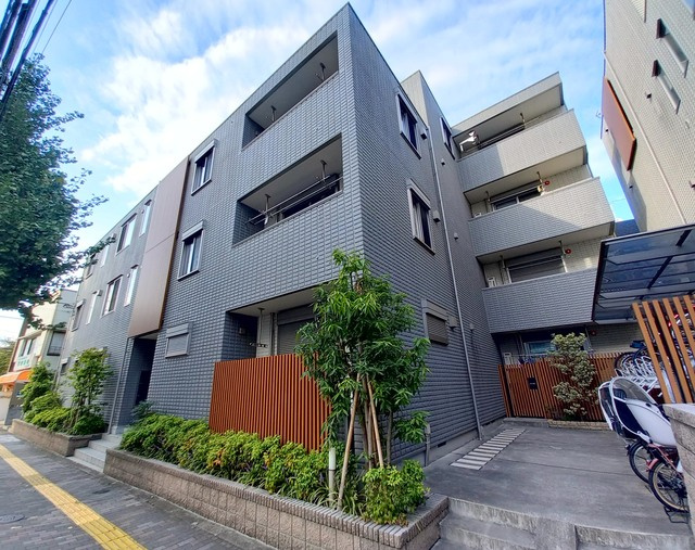 エミシア飛鳥山