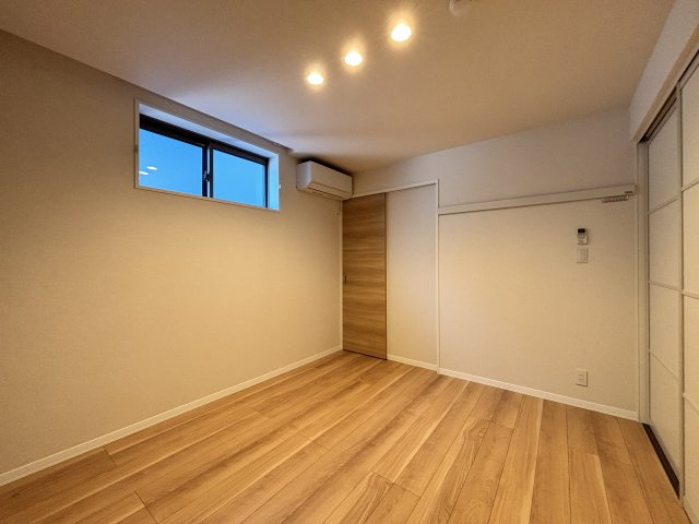 ルピアの洋室