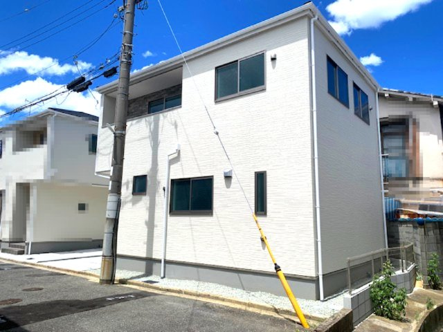 【外観】 | 堺市東区菩提町五丁1期　2号地 | 南側前面道路のため陽当たりが確保されやすく、明るい住空間が期待できます！