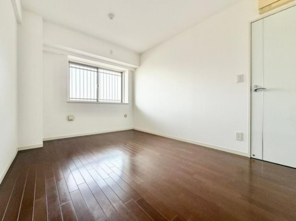 【中古マンション】サンクレイドル若葉サヴァビアンの洋室|7帖洋室です☆