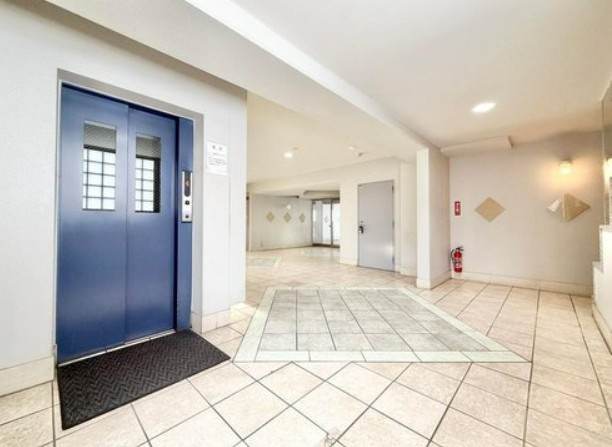 【中古マンション】サンクレイドル若葉サヴァビアンのロビー|広々したロビーです！