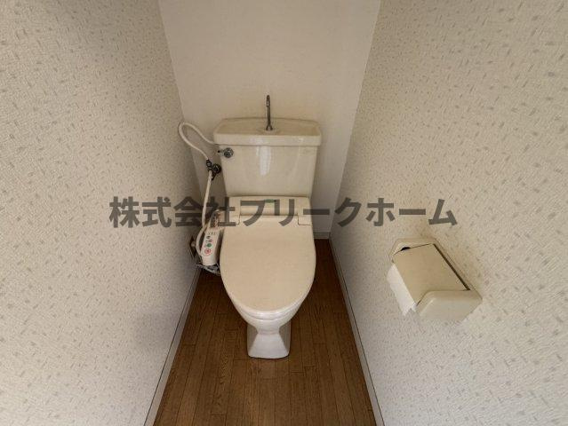 三鷹市牟礼４丁目のアパートのトイレ