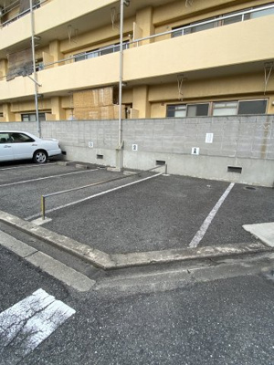 【外観】 | メゾン南加賀屋モータープール | 車庫証明発行可能です。