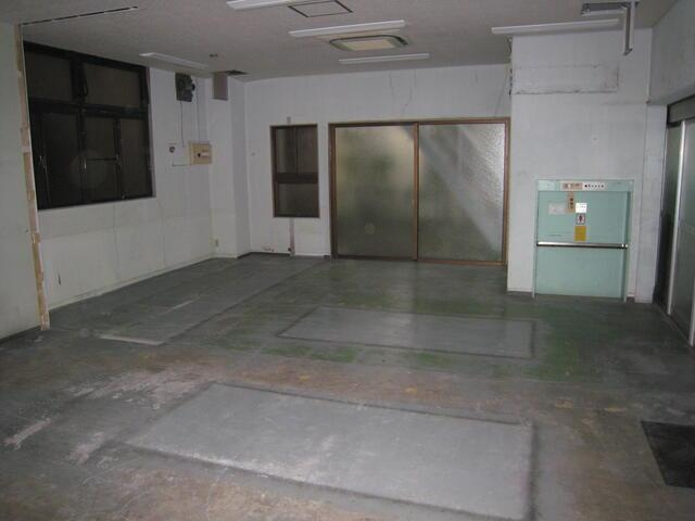 三光第２ビルの駐車場| 