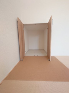 【和室】 | 東久留米市前沢2丁目　全1棟　1号棟 | 和室5.25帖　収納スペース