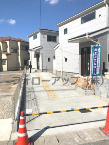 リーブルガーデン精華町菱田東川原の外観