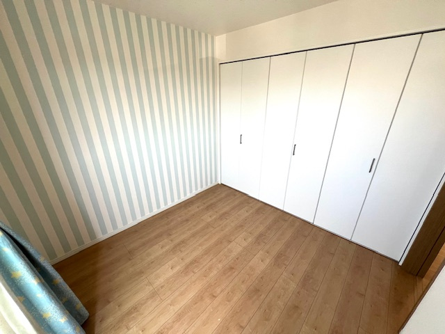 神戸市長田区長田町６丁目の洋室